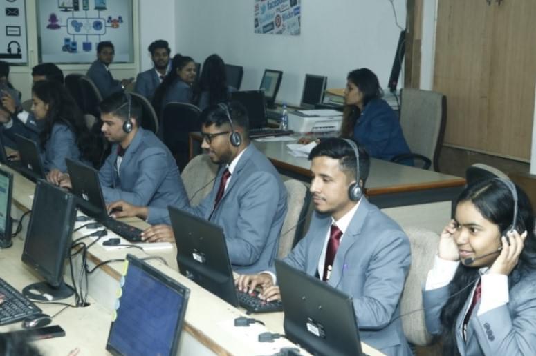 I Business Institute Greater Noida Language Lab photo 1